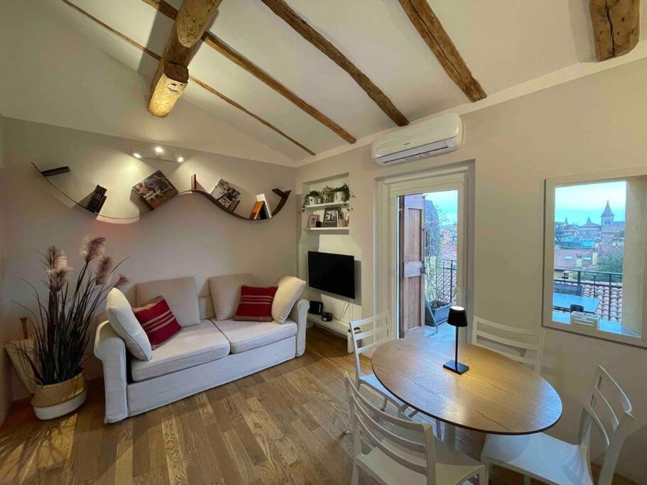 Romantic Attic Room With Panoramic View Bolonia Zewnętrze zdjęcie